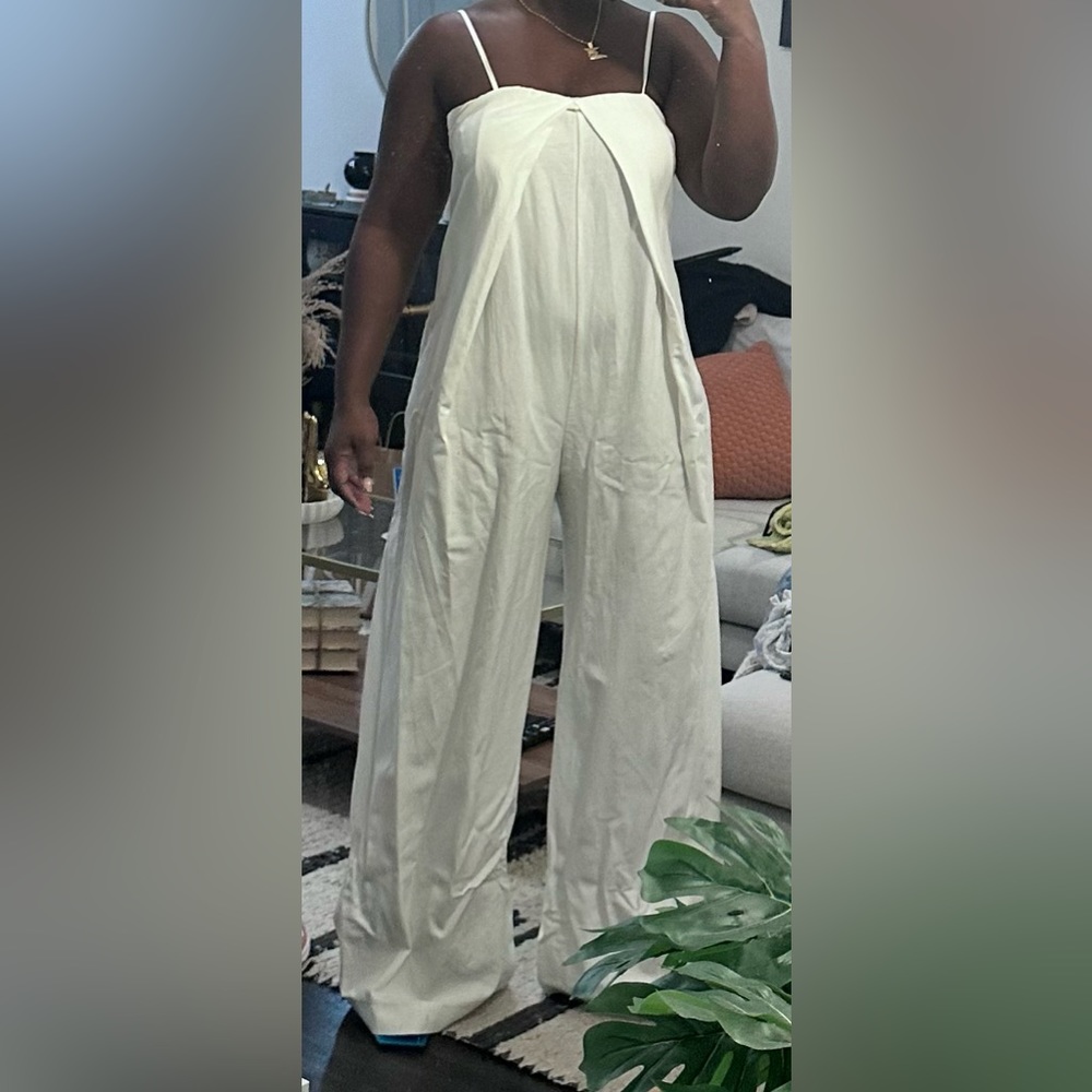 Medium white Zara jumpsuit
